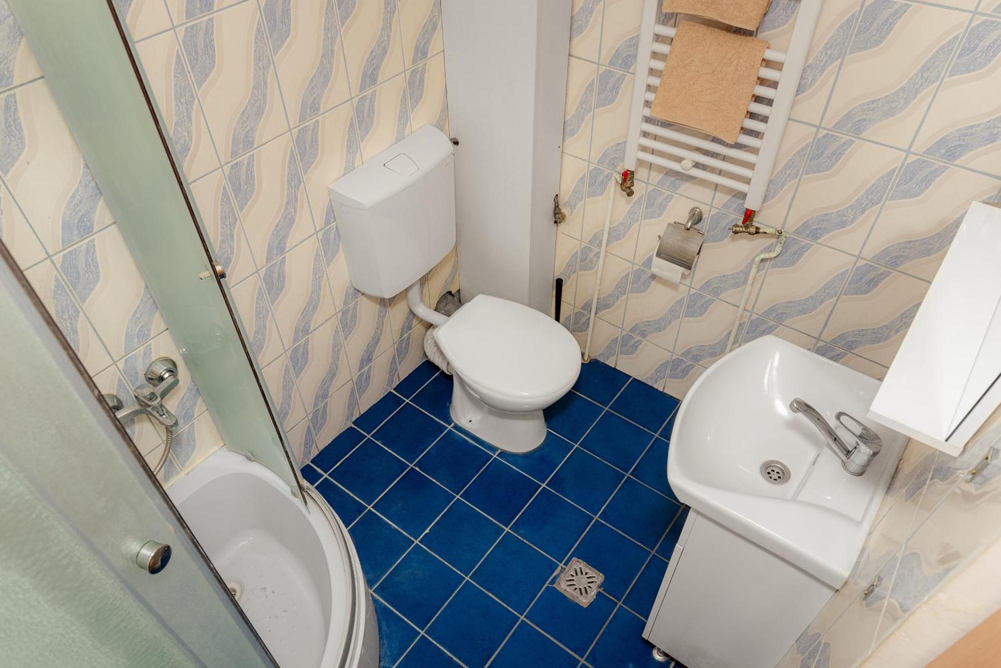 Business Transit To Therme & Bucharest Airport Apartment Saftica