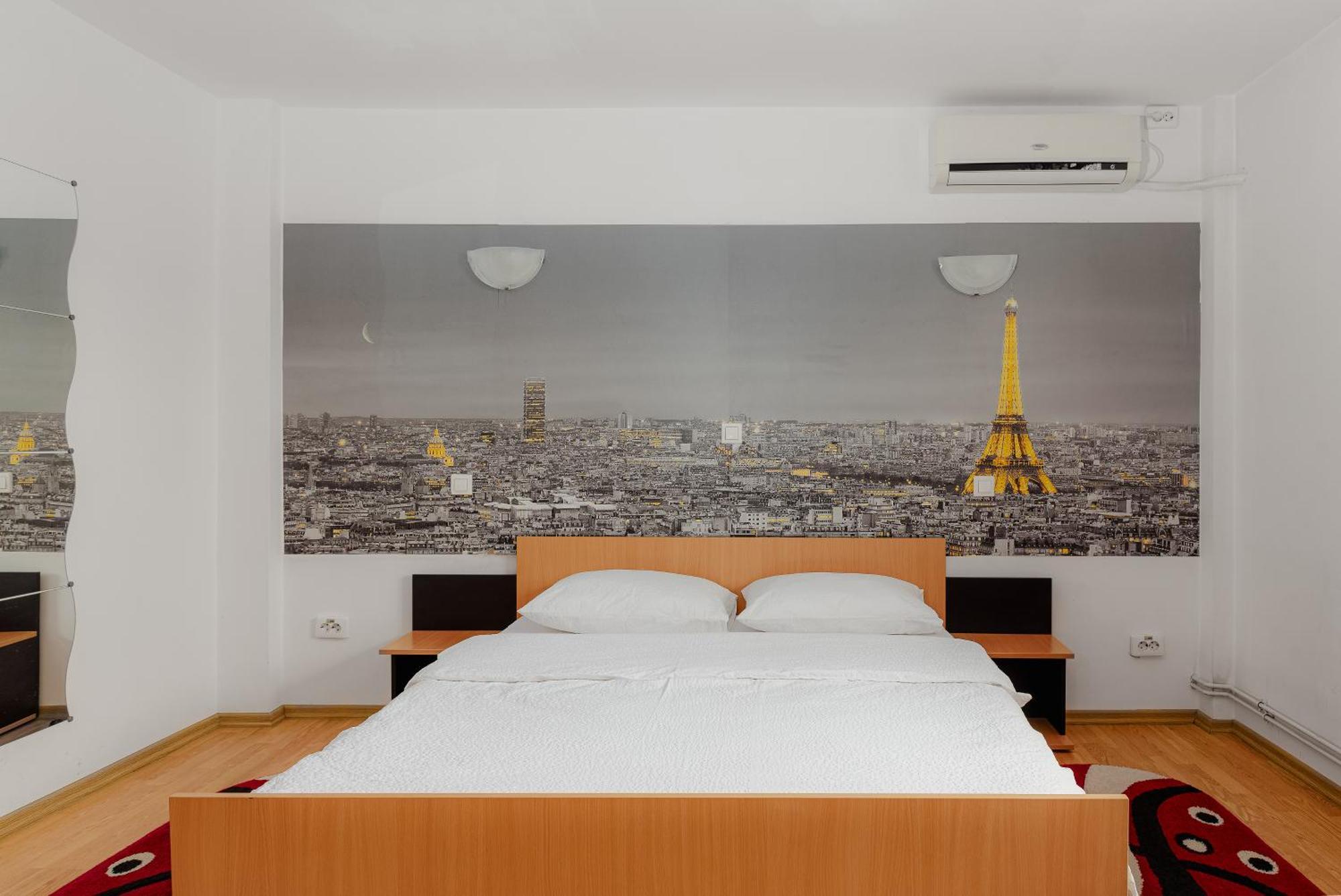 Business Transit To Therme & Bucharest Airport Apartment Saftica
